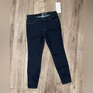 Amazon Essentials Women’s Skinny Moulant Dark Wash Jeans Size 12 Regular🩷